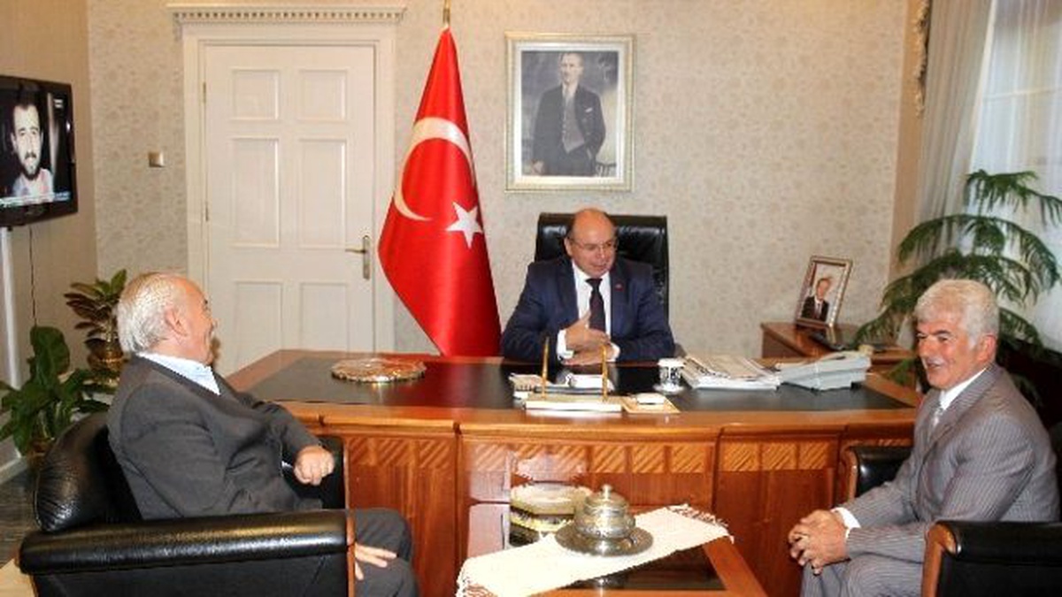 Ateş, Vali Çiçek\'i Ziyaret Etti