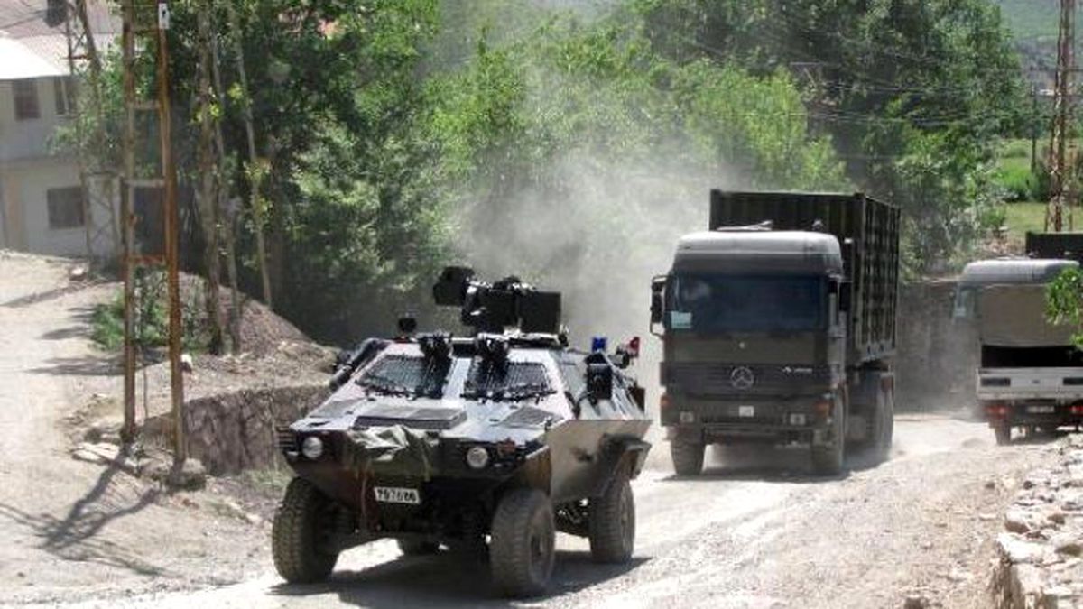 Hakkari ve Çukurca\'da Askeri Hareketlilik