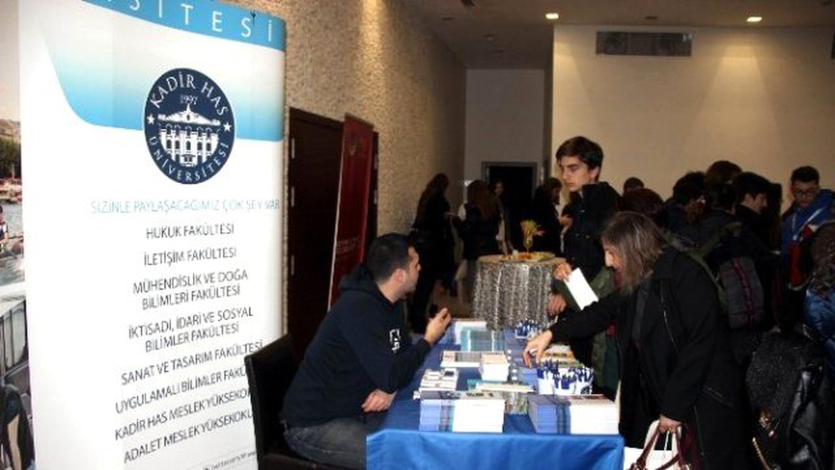 Avrupa Gençlik Parlamentosu Türkiye 18. Seçim Konferansı Kayseri\'de Başladı