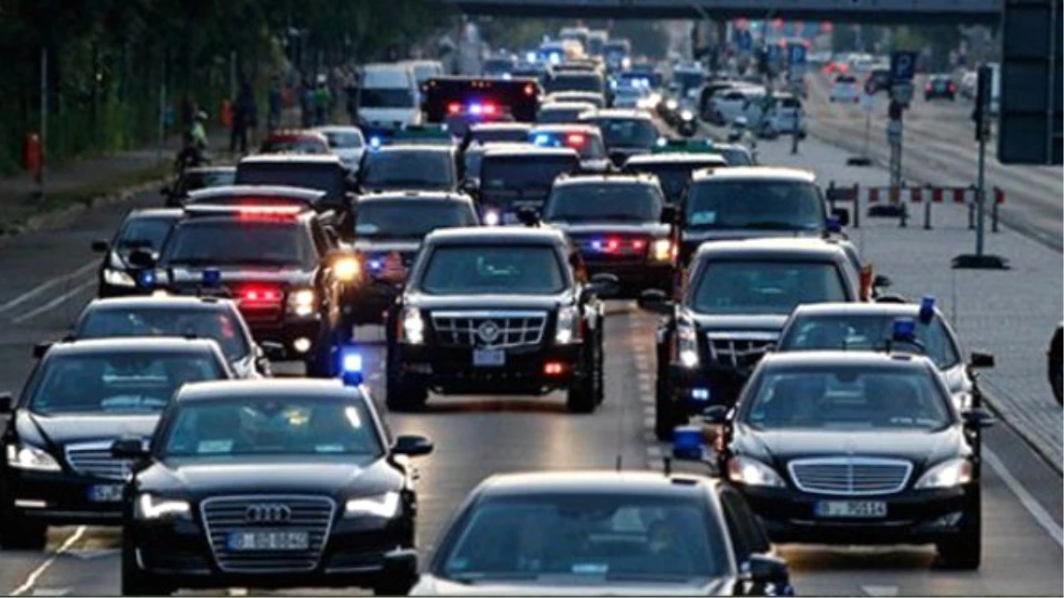 Cumhurbaşkanı\'nın Güzergâhında Kaza: 1 Trafik Polisi Yaralandı