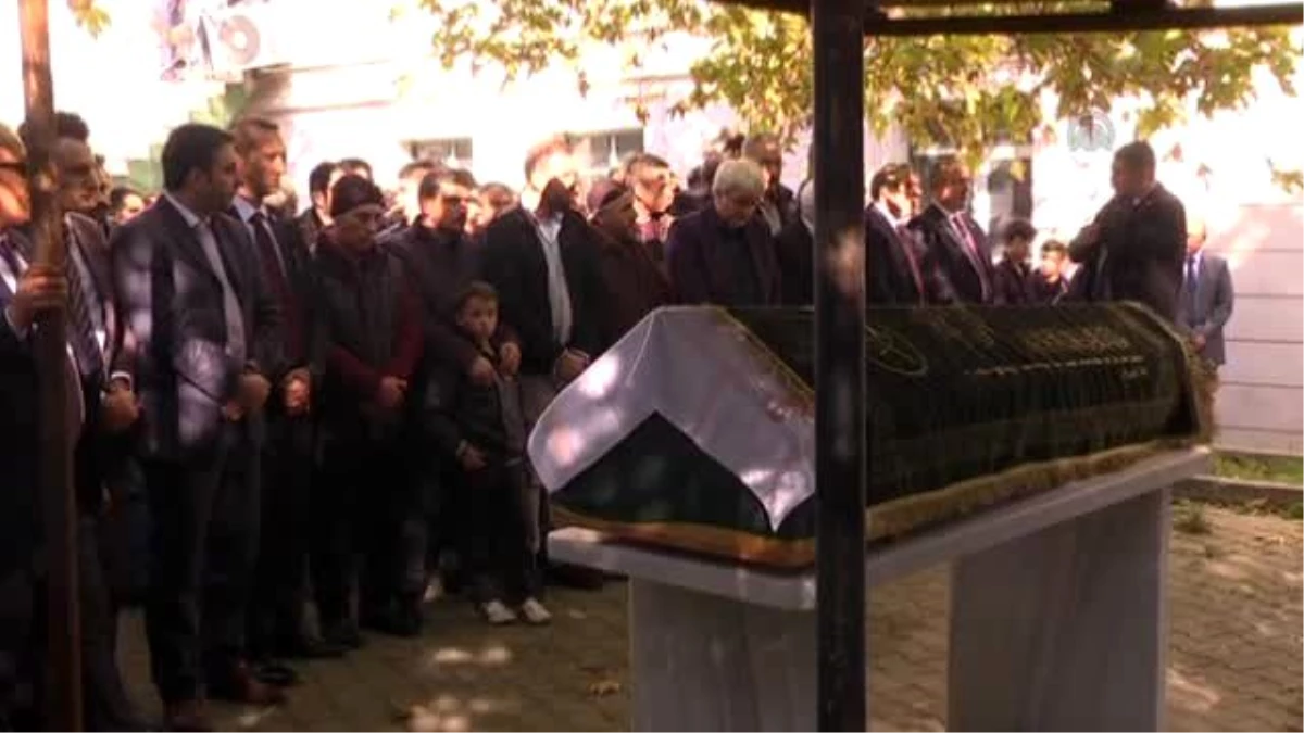 Erdoğan, AK Parti Çatalca Eski İlçe Başkanının Cenaze Törenine Katıldı
