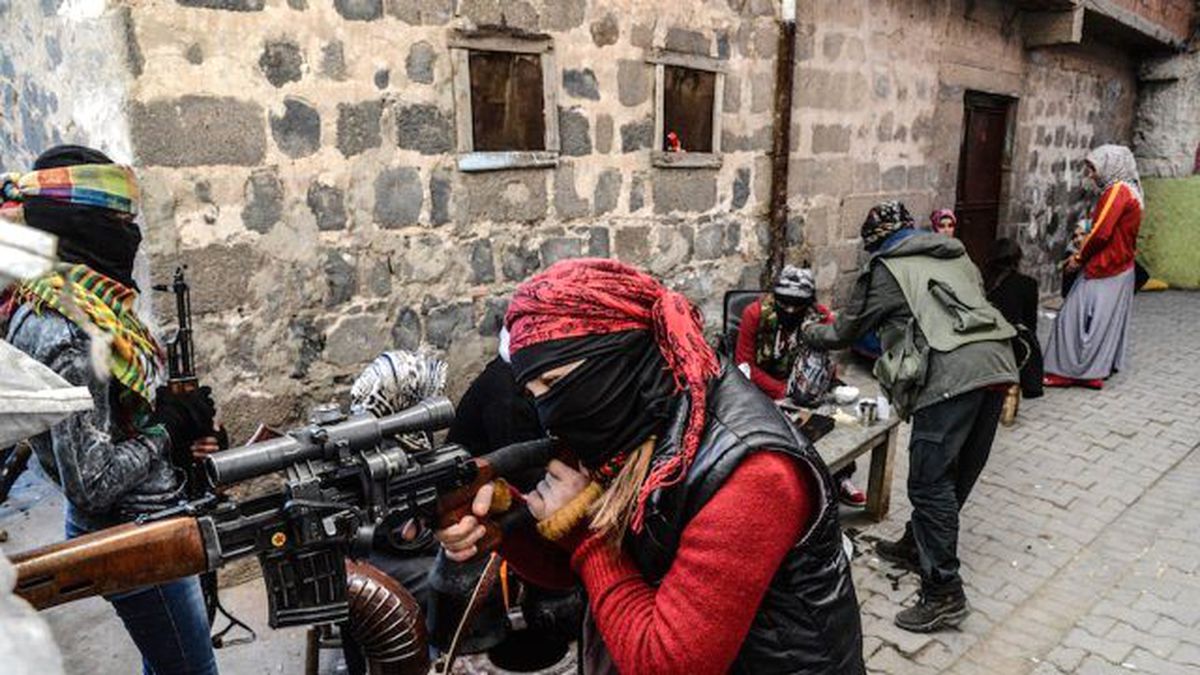 Fransız Ajansı, PKK'lıların Reklamını Yaptı