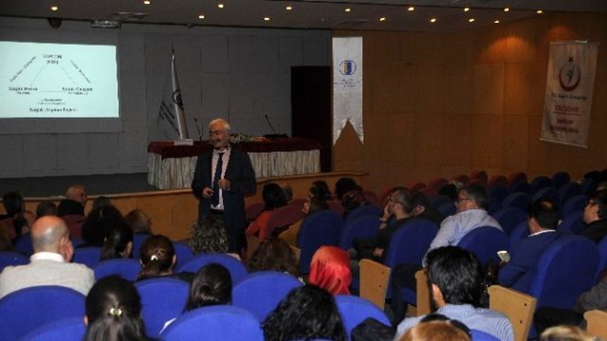 İl Sağlık Müdürlüğü\'nden Hekim ve Eczacılara Konferans