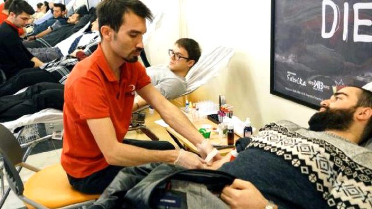 Işık Üniversitesi Öğrencilerinden Kan Bağışı Kampanyası\'na Anlamlı Destek
