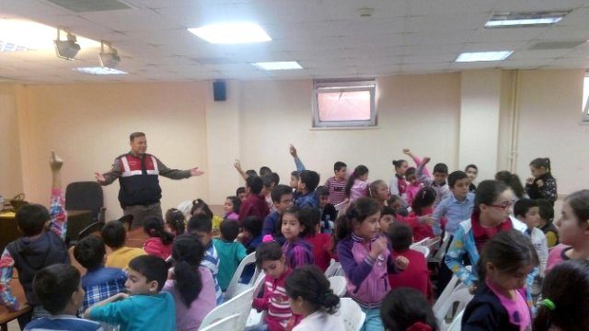 Jandarma Trafikten Öğrencilere Seminer