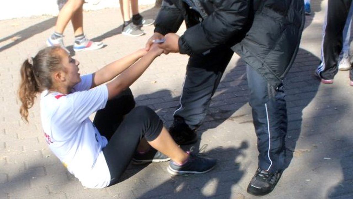 Koşu Yarışında Bilindik Manzara