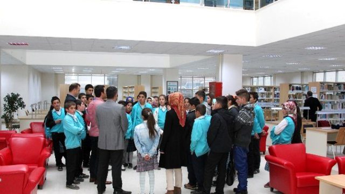 Mutkili Öğrenciler Beü\'yü Ziyaret Etti