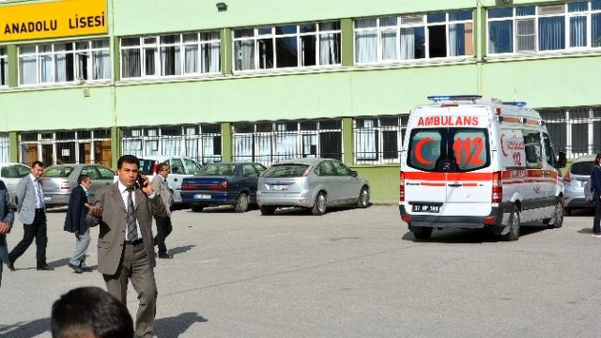 Okulda Kimyasal Madde Olayıyla İlgili Müfettiş Görevlendirildi