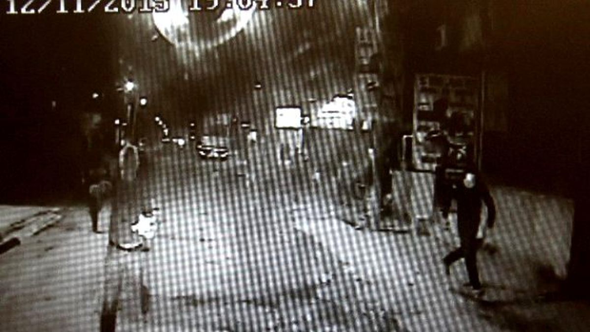 PKK Yandaşları İçinde Yolcu Olan Otobüsü Molotofla Yaktı