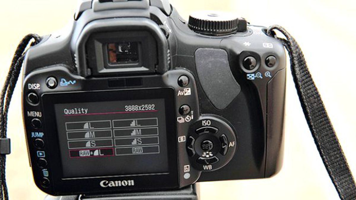 Raw Formatlı Fotoğraflara Reuters\'tan Yasak!