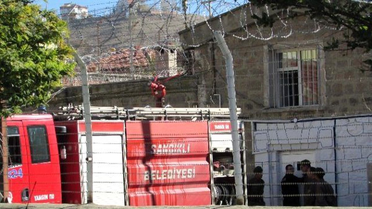 Sandıklı Cezaevinde Yangın Tatbikatı