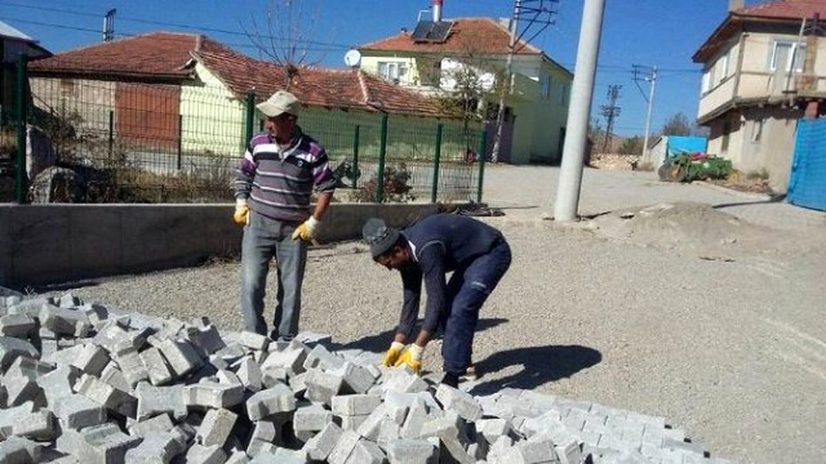 Sandıklı\'nın Köyleri Şantiye Gibi