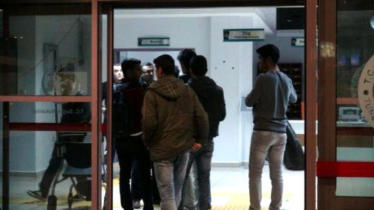 Tunceli'deki Okulda Deney Sırasında Patlama: 9'ü Öğrenci 10 Yaralı