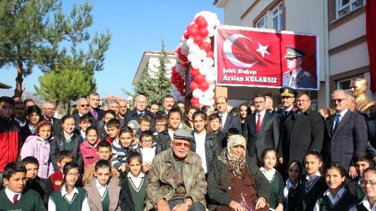Yeni Okula \'Arslan\' Gibi İsim