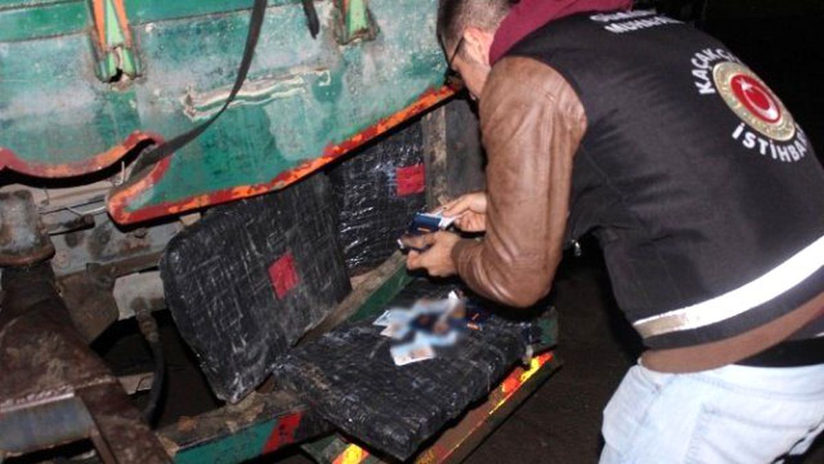 250 Bin TL Değerinde 87 Bin 500 Adet Kaçak İlaç Yakalandı