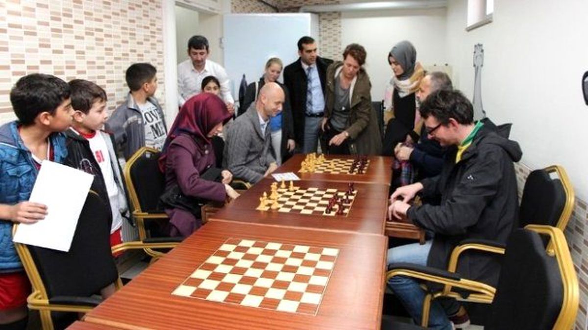 Almanlar, Kocaeli\'deki Gençlik Çalışmalarını İnceledi