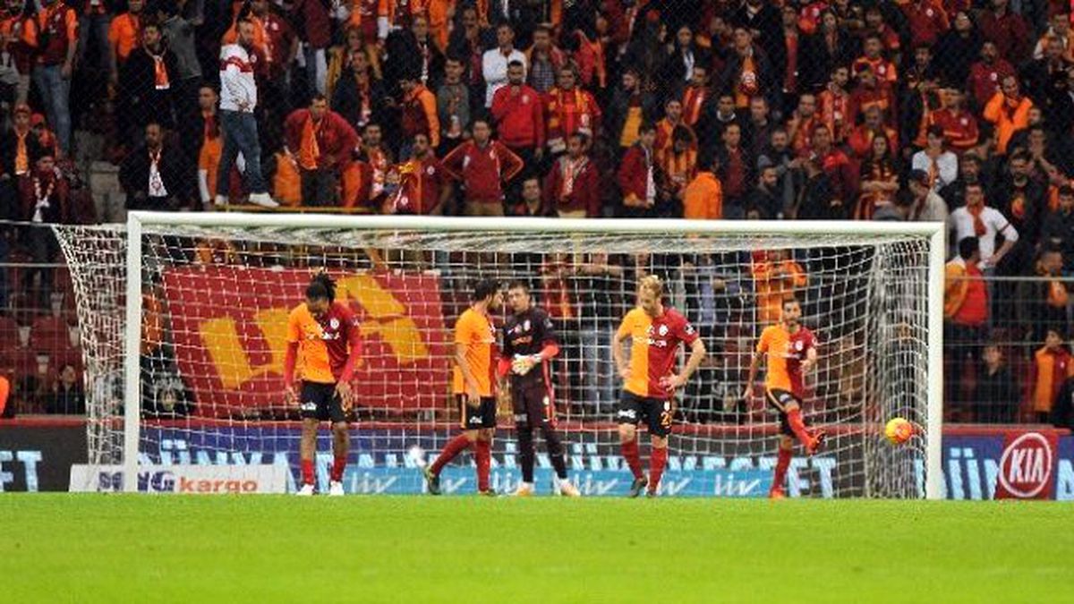 Aslan\'a Bir Darbe de Antalyaspor\'dan
