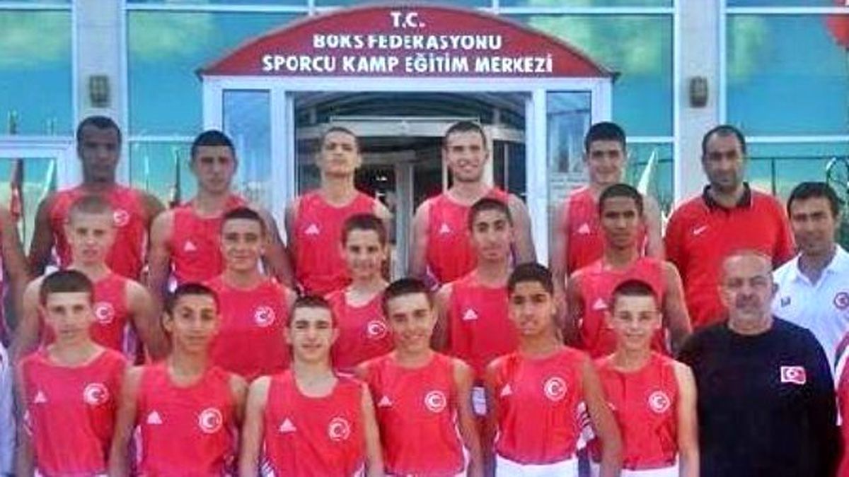 Milli Boksörlerin Saçlarını Zorla Kestiler