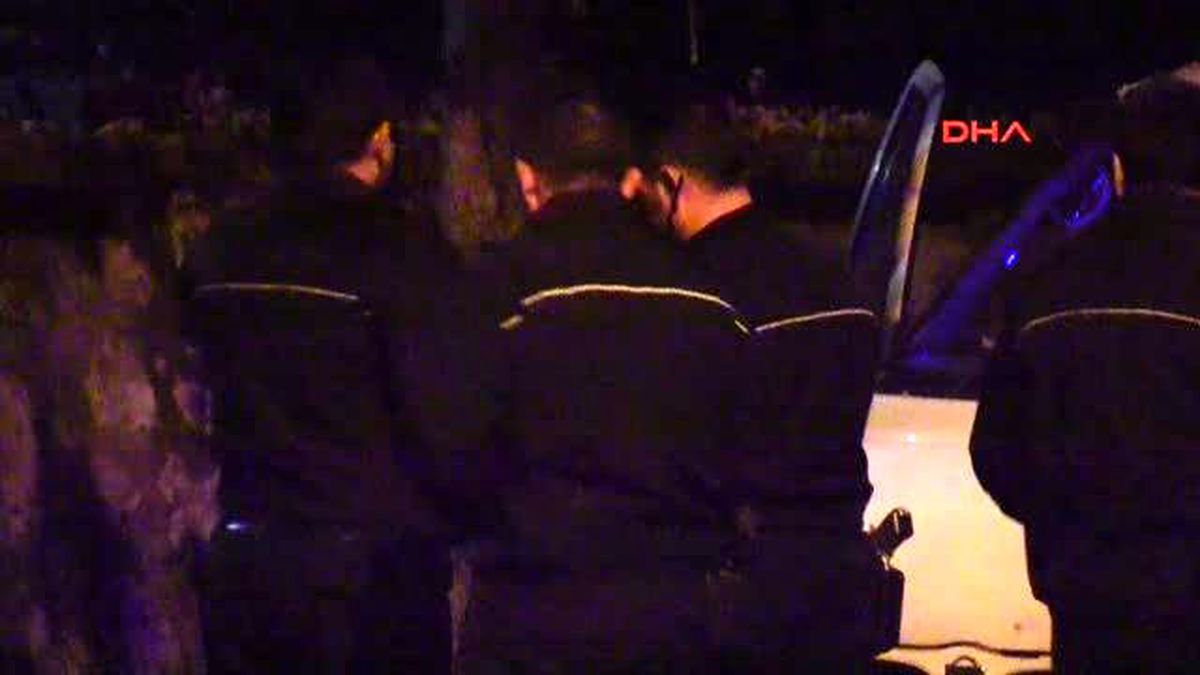 Bursa - Polis, İntihar Girişiminde Bulunan Adamı Son Anda Kurtardı