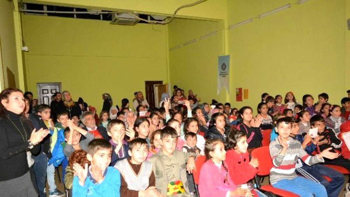Çocuk Hakları Günü\'nde Haklarını Hatırlattılar