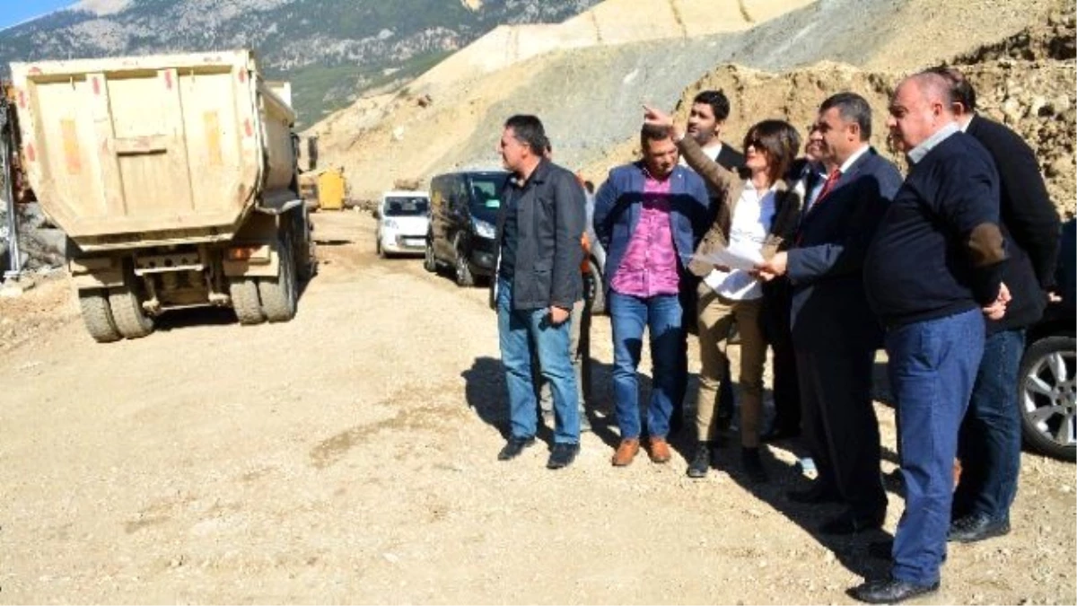 DSİ 13.bölge Müdürü Özgür Kapıçay Baraj İnşaatında İncelemelerde Bulundu