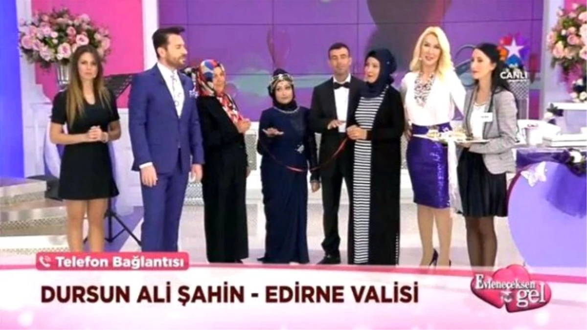 Edirne Valisi Şahin\'den, Evlenecek Çifte Canlı Yayında \'Sürpriz