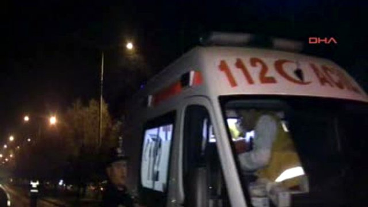 Ehliyetsiz Sürücü Kaza Yaptı: 3 Yaralı