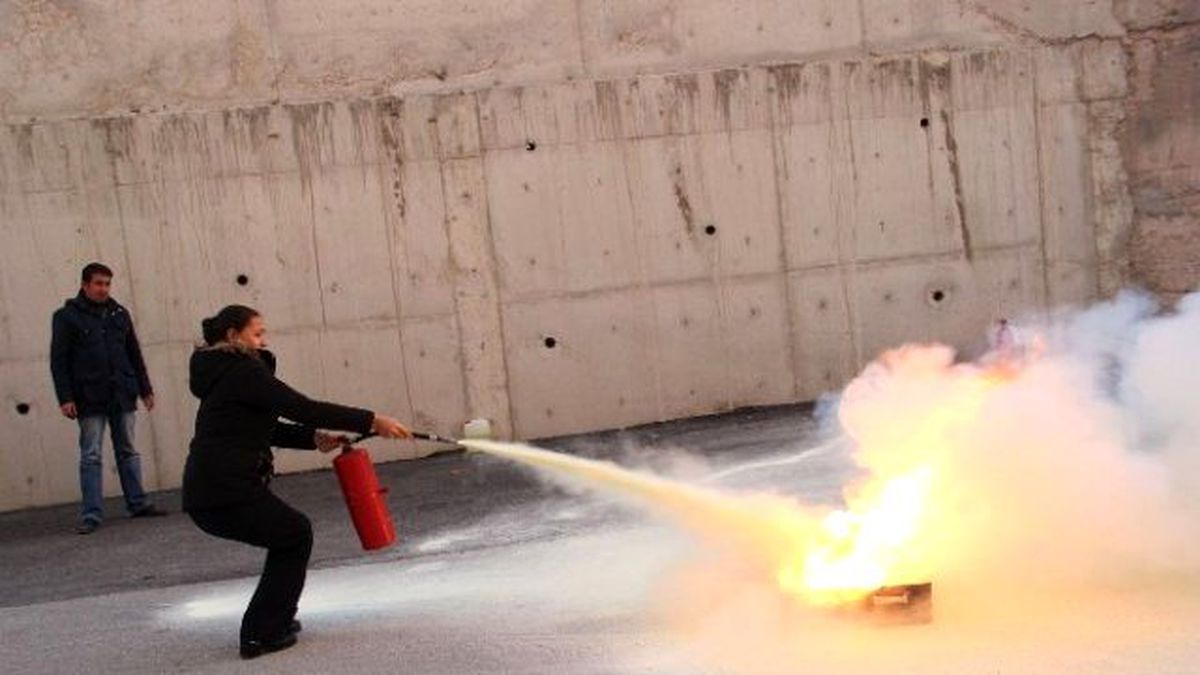 Emniyet Mensuplarına Yangın Eğitimi ve Tatbikatı