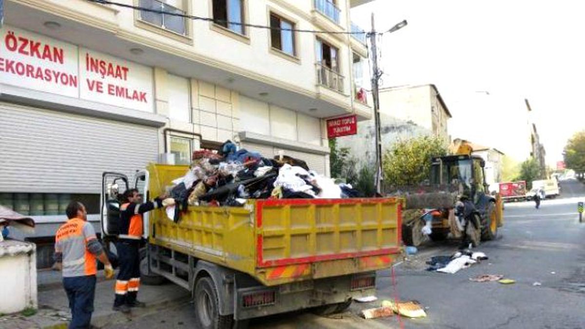 Evden 5 Kamyon Çöp Çıktı