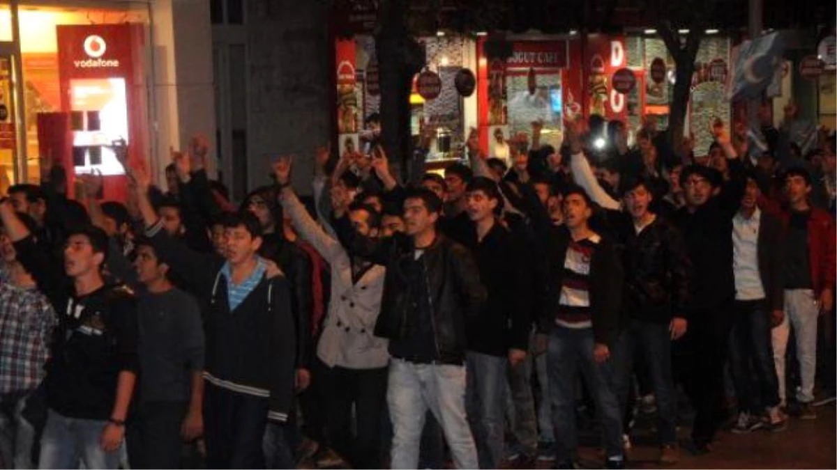 Gaziantep\'te Ülkücülerden Türkmenler İçin Yürüyüş