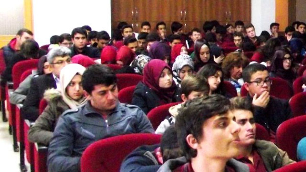 İmam Hatipliler Kurucu Hocalarını Unutmadı