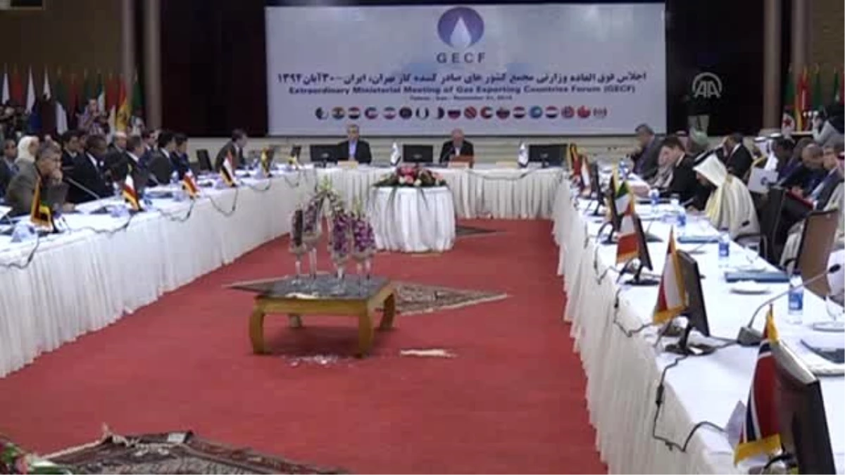 İran Petrol Bakanı Bijen Zengene\'nin Basın Toplantısı