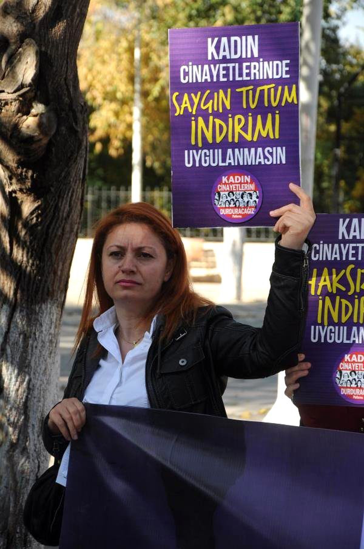 Kadınlardan Cinayetlere \'Saygınlık İndirimi\' Protestosu