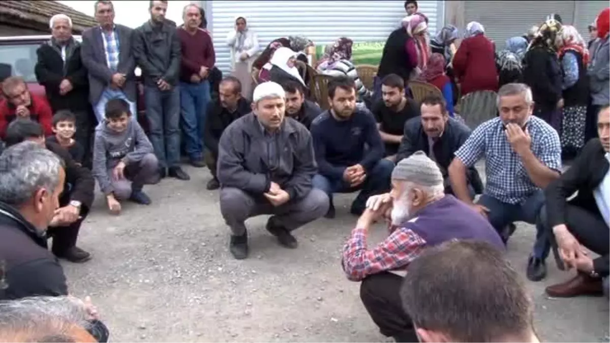 Kömür Ocağında Yaşamını Yitiren Madencinin Cenazesi Toprağa Verildi