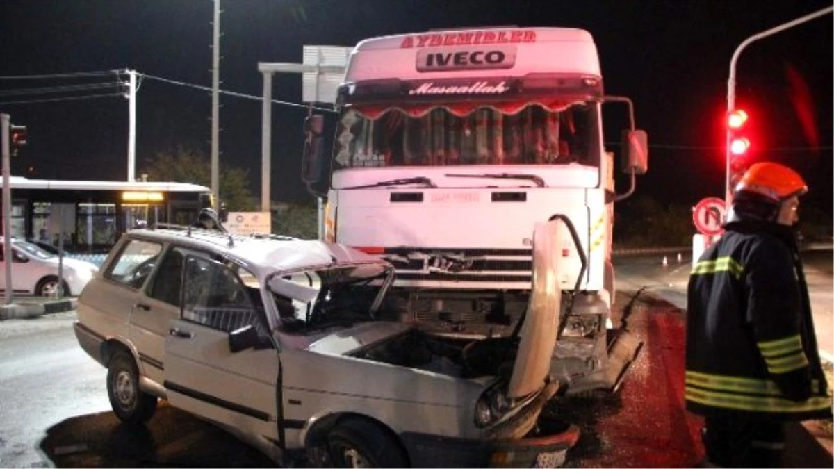 Manisa\'da Kaza: 2 Yaralı