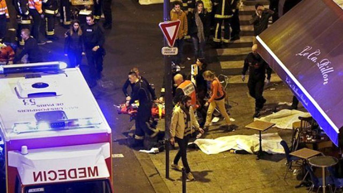 Paris'i Kana Bulayan Saldırgana Olay Yerindeki Hemşire Kalp Masajı Yapmış