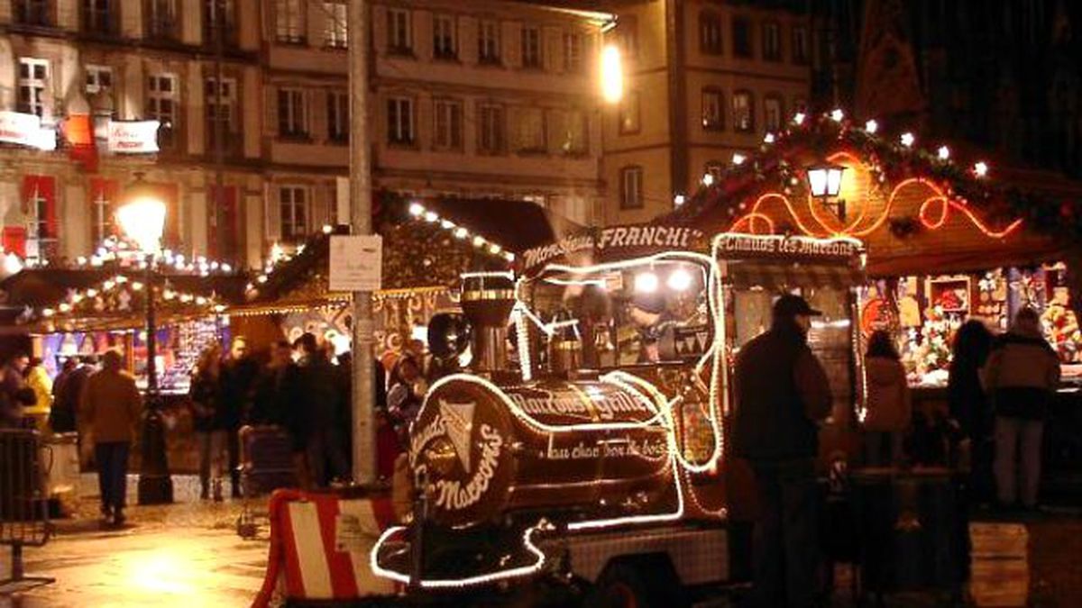 Paris\'te Noel Pazarını İçişleri Bakanı Açacak