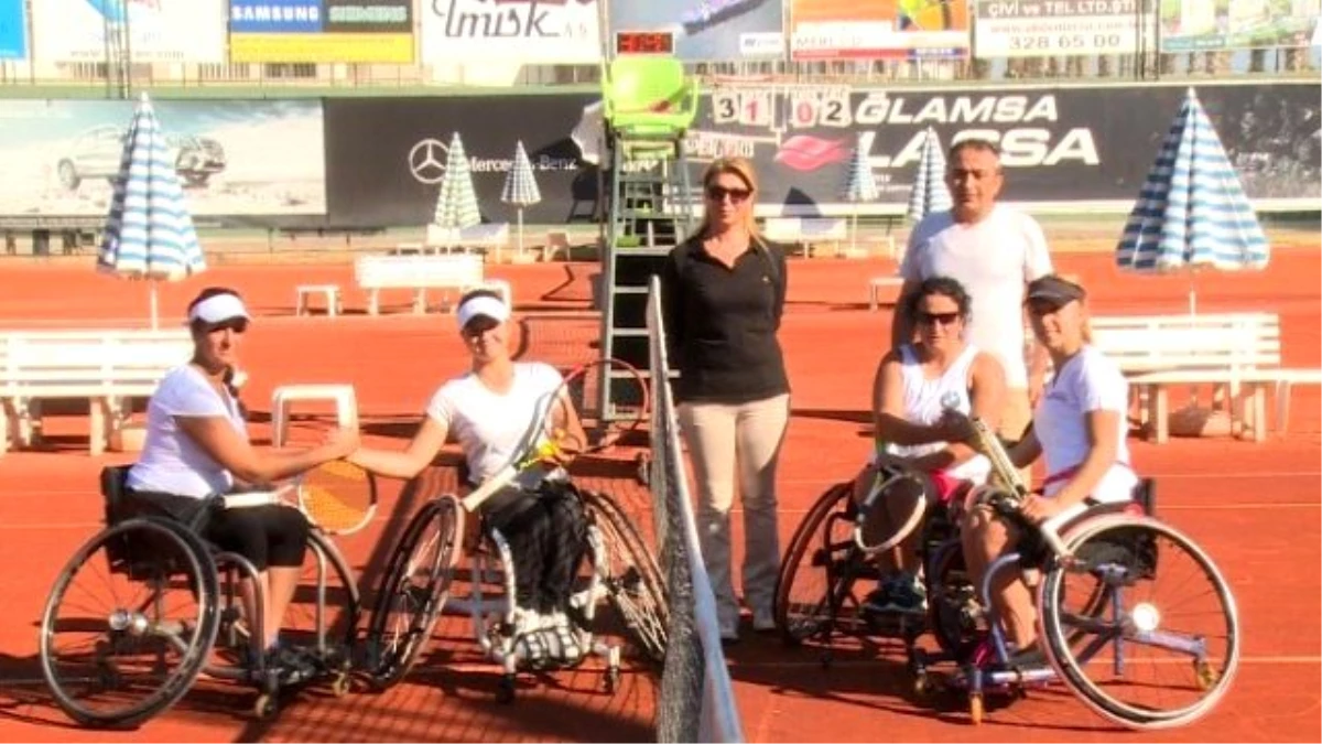 Tekerlekli Sandalye Türkiye Tenis Şampiyonası Mersin\'de Yapıldı