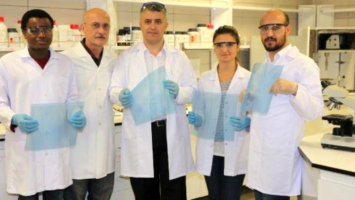 Türk Bilim Adamları Nanoteknoloji Yöntemiyle Esnek Güneş Panelleri Üretti