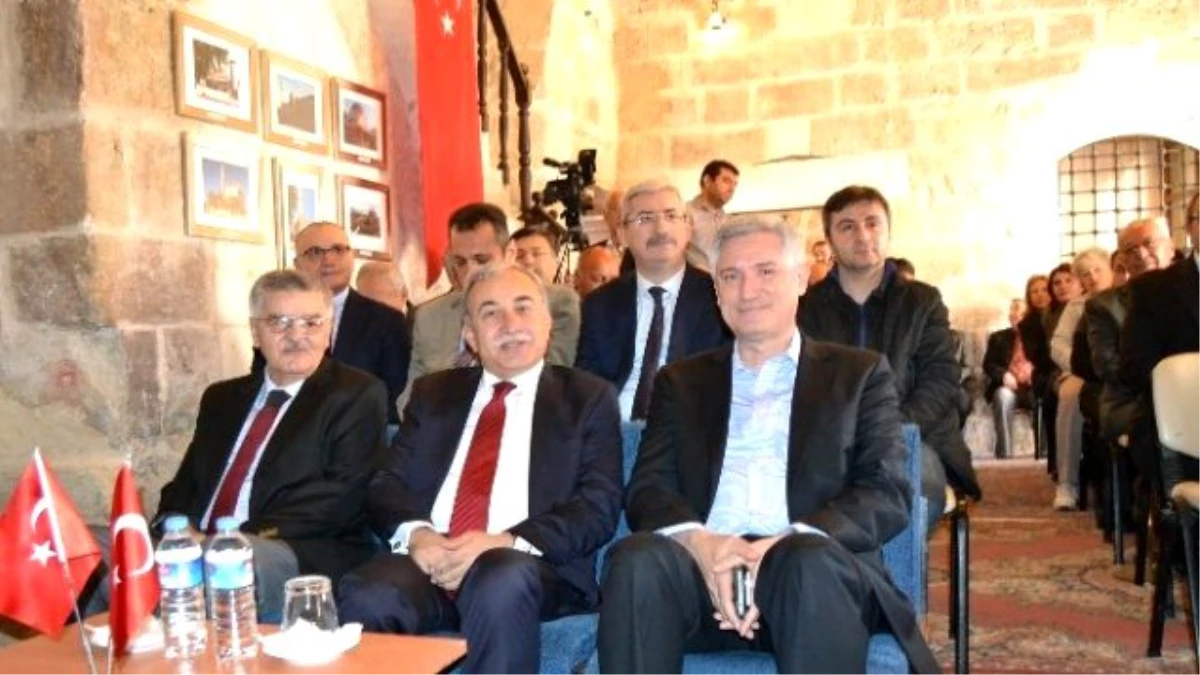 Vali Büyük\'ten "Adana\'nın Geleceği" Konferansı