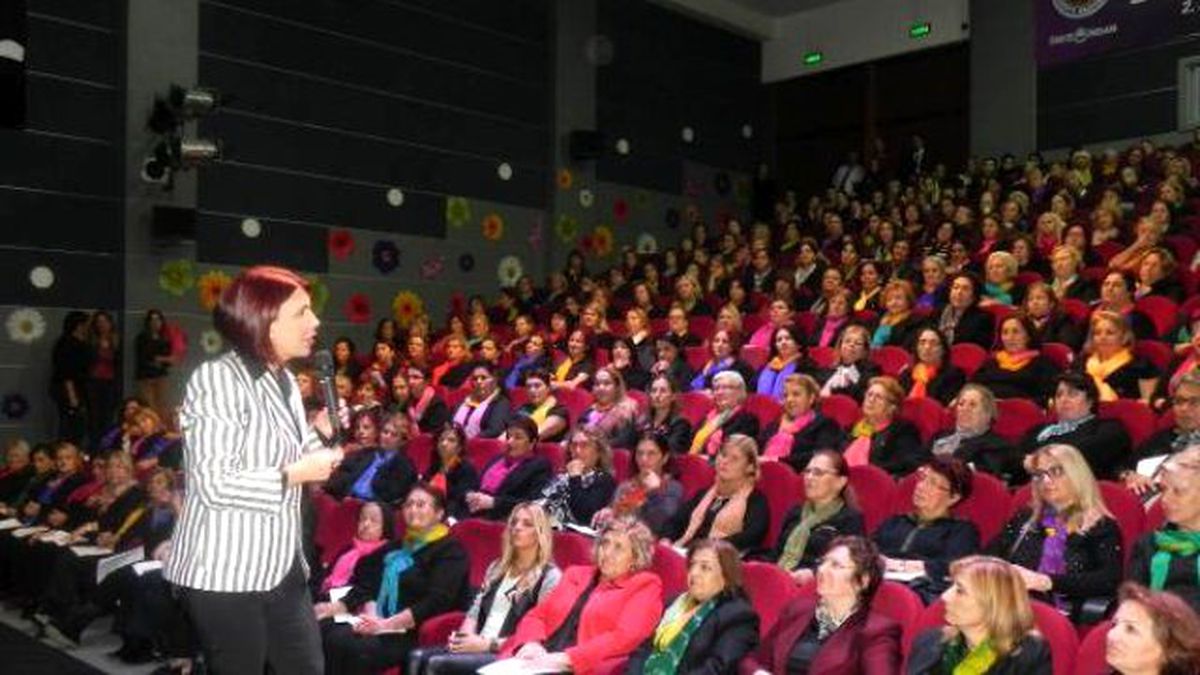 1001 Kadından, Öldürülen ve Şiddete Uğrayan Kadınlar İçin 3 Ağıtlık Konser