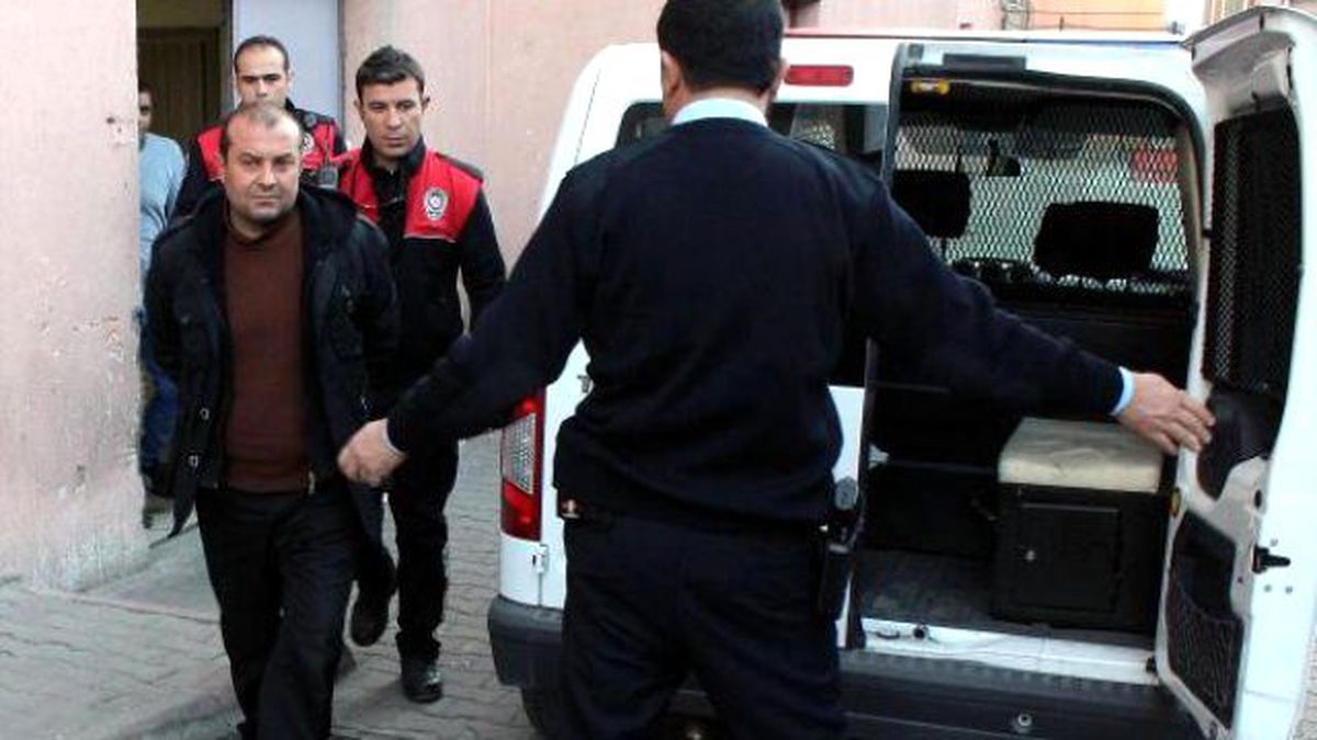 Acil Servisteki Bıçaklı Saldırıda 1 Şüpheli Gözaltına Alındı