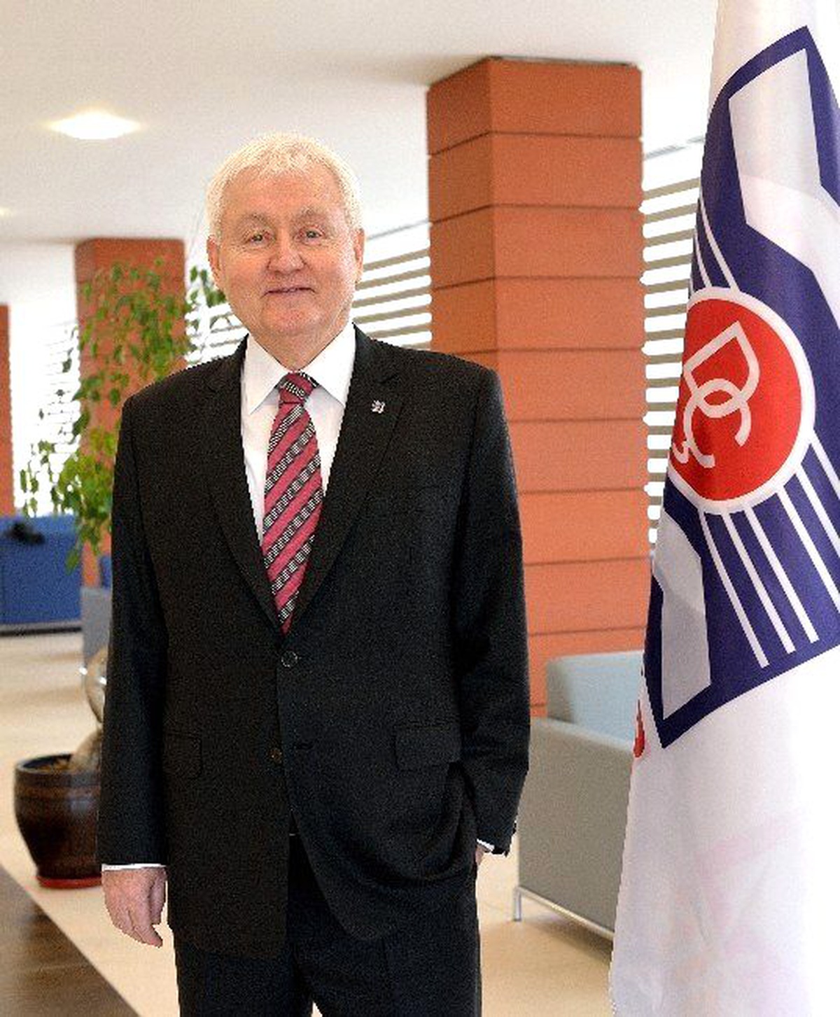 Ak Yatırım, Kardemir\'in İlk Tahvil İhracını Gerçekleştirdi