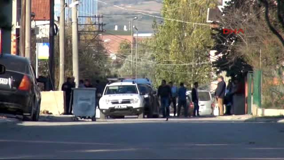 Kocaeli\'de Toprak Yığını Altında Kalan İşçi Öldü