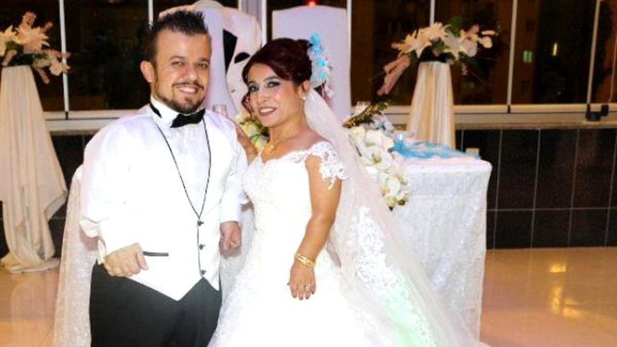 Facebook\'ta Tanışıp Evlendiler