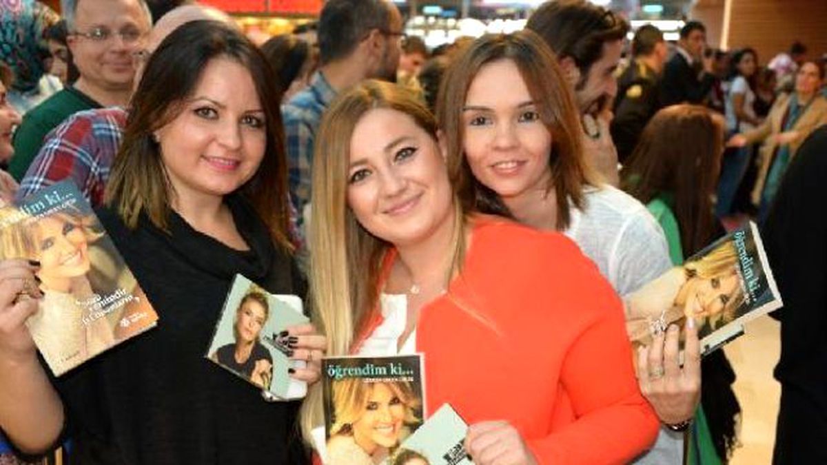 Geç Kalan Gülben Ergen, Tek Ayak Üzerinde Bekleyip Özür Diledi
