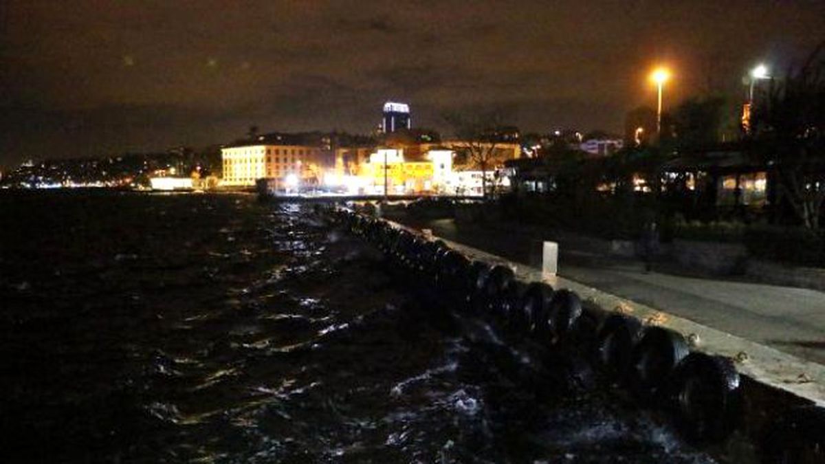 İstanbul\'da Lodos Etkisini Sürdürüyor