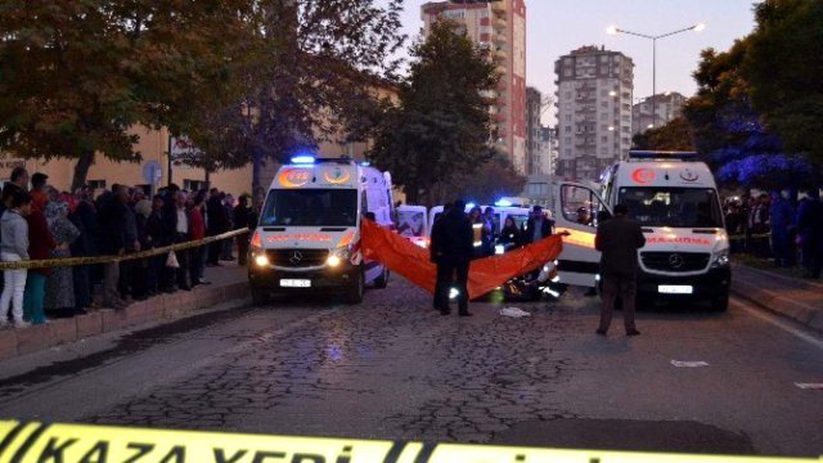 Marketten Aldıklarını Evine Götüremedi