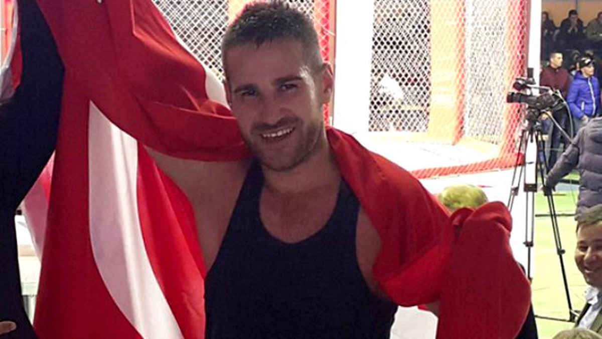 Uğur Mirza, MMA Dünya Şampiyonu Oldu