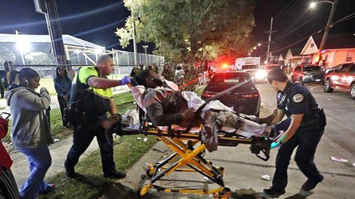 ABD'de 500 Kişilik Gruba Silahlı Saldırı: En Az 16 Yaralı